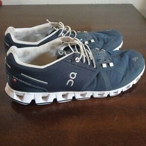 On Running Cloud 5 Men's Running Shoes - Navy/White Size 11.5